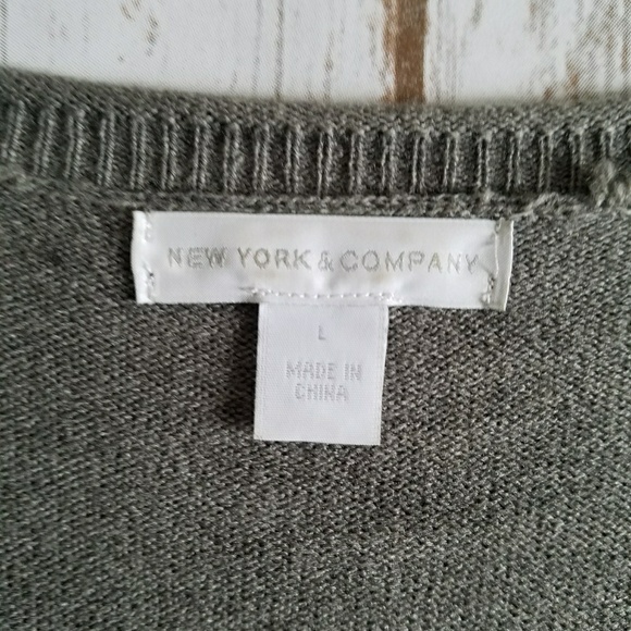 New York and Company Grey Belted V Neck Sweater - Picture 4 of 8